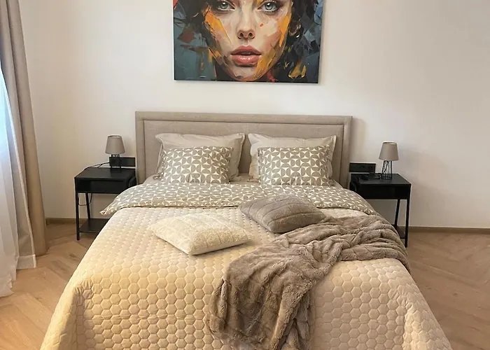 Dzīvoklis A Stylish In The Historic Center Of *