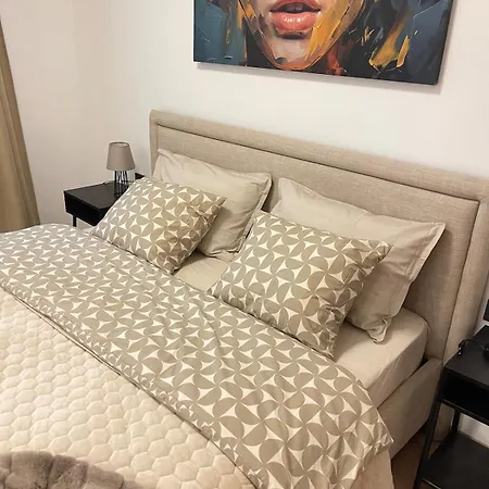 A Stylish In The Historic Center Of Apartamento Riga